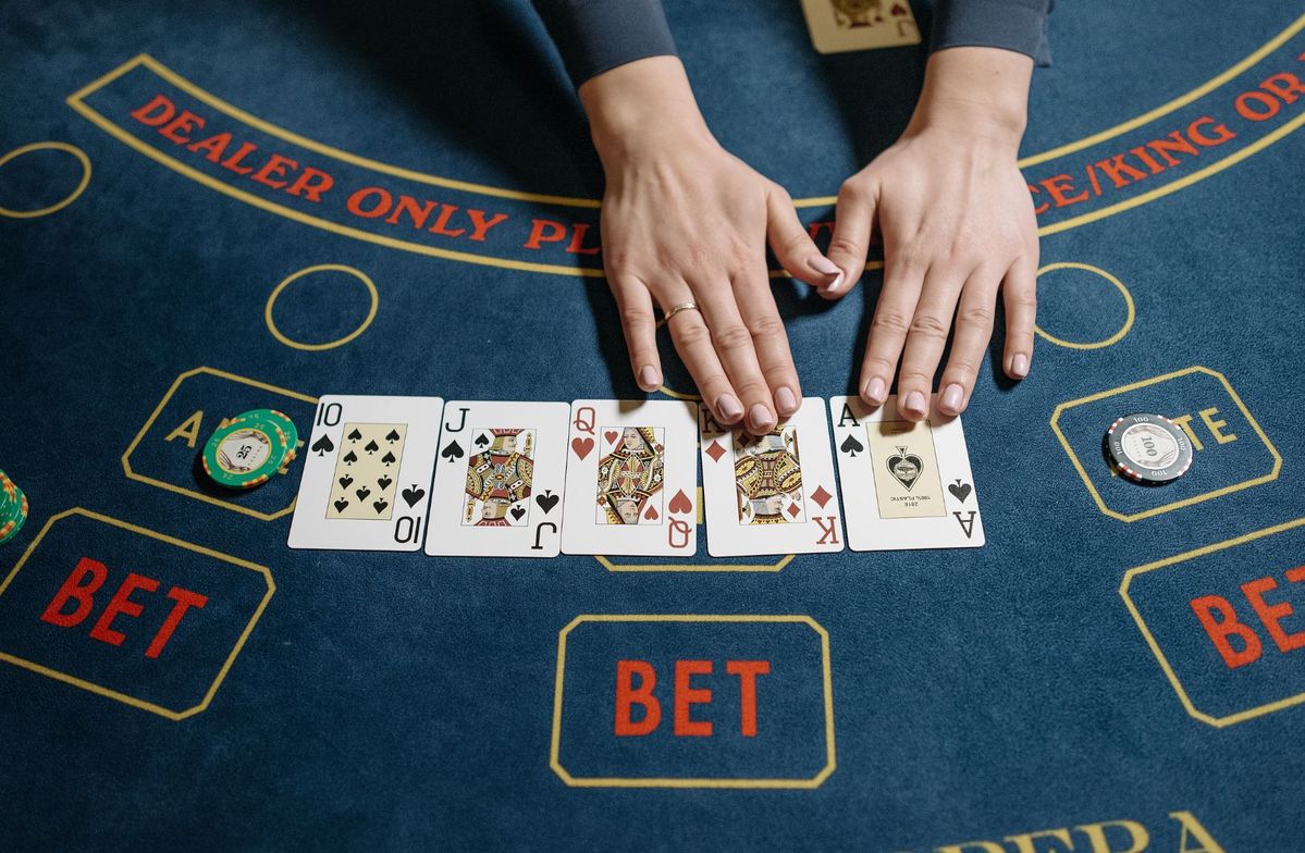 2j bet pakistan download Live Casino